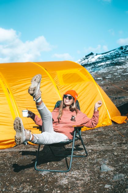girl&tent